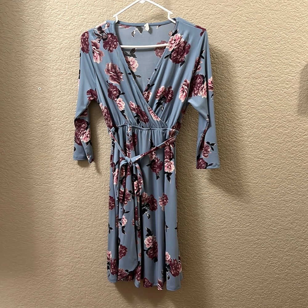 Wrap maternity dress